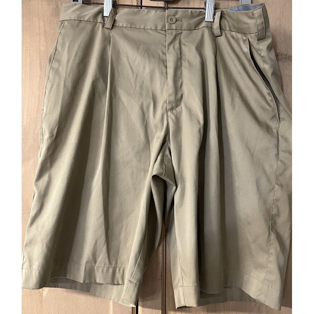 Nike Golf Shorts Tour Performance Mens Size 34 Khaki Stretch Athletic 11" Inseam